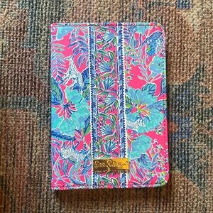 Lilly Pulitzer credit card travel passport holder EUC